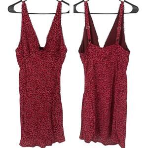 NEW WILD FABLE Ditsy Floral Nightgown Pink Size Medium V Neckline Mini Length